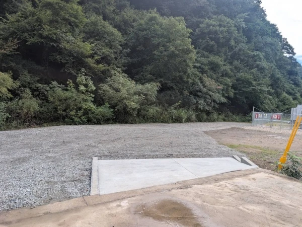 搬入路工事施工後サムネイル画像