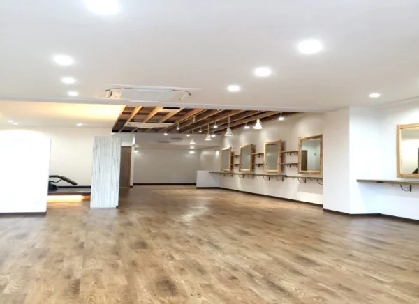 amo hair店舗改修工事施工後サムネイル画像